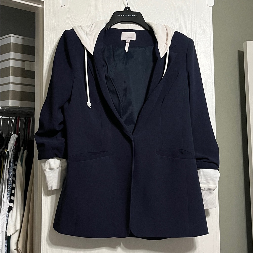 Cinq a Sept Navy Blazer with White Hoodie